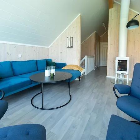 Lofoten Waterfront Luxury Tatil Evi *