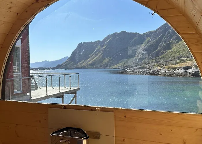Lofoten Waterfront Luxury Feriehus Ballstad
