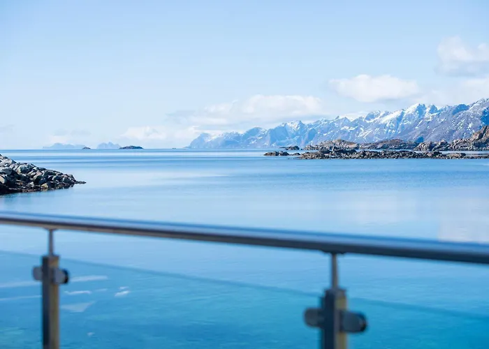 Feriehus Lofoten Waterfront Luxury Ballstad