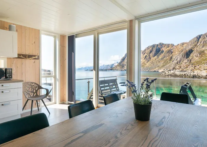 Lofoten Waterfront Luxury Feriehus *