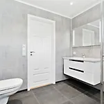 بيت للعطل Lofoten Waterfront Luxury *